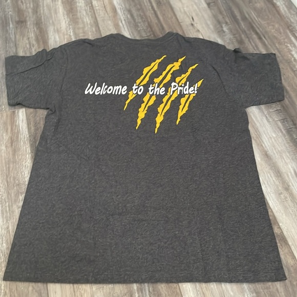 College Corner Saint Leo University Gray Short Sleeve Medium Tee - Picture 3 of 4